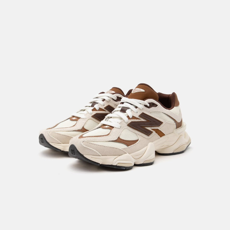 NB 9060 “Tea/Angora”